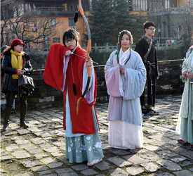 南京举行&ldquo;城墙复古运动会&rdquo;